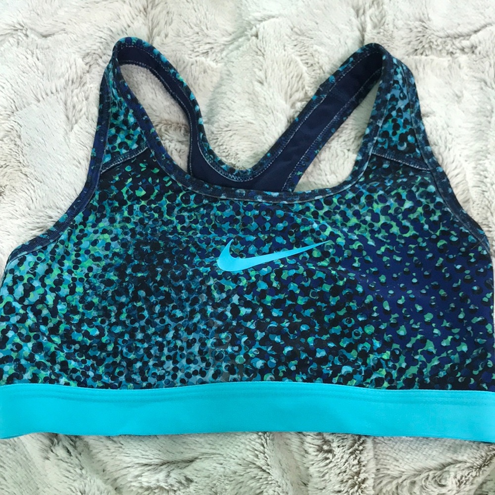 nike sports bra